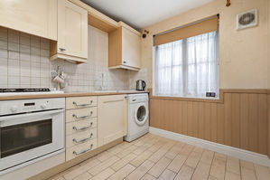 Photo 16- click for photo gallery